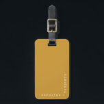 Minimale Schreibmaschinentypografie-Ecke Namen Mus Gepäckanhänger<br><div class="desc">Personalisierter Gepäckanhänger mit Ihren Namen in einem minimalistischen Retro-Schriftart Schreibmaschine in Weiß in der Ecke auf einem senfgelben Hintergrund.</div>