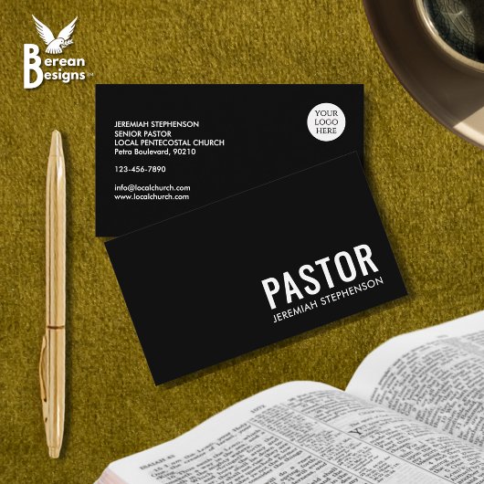 Minimale Schwarz-Weiß-Logo-QR-Code PASTOR Visitenkarte