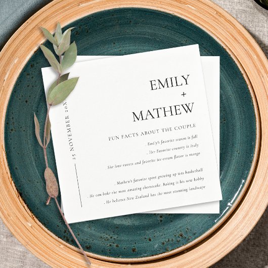 Minimale Schwarz-Weiß-Typografie-Fun-Fakten Serviette