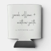 Minimale Schwarz-weiße Script Typografy Wedding Dosenkühler (Rückseite)
