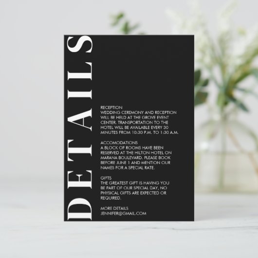 Minimale Schwarze Hochzeitskarte Begleitkarte (Stehend Vorderseite)