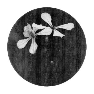minimale schwarze und weiße Blumenelemente Schneidebrett