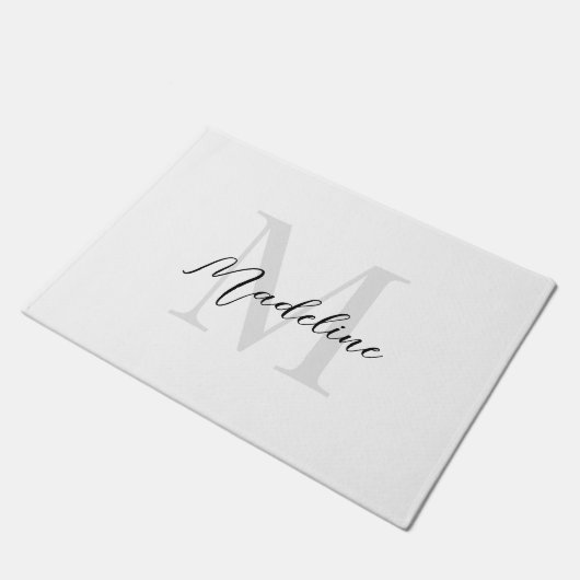 Minimale Script-Kalligrafie Schwarz-weiß Monogram Fußmatte (Schrägansicht)
