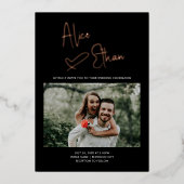 Minimale Script Signature Heart Foto Hochzeit Folieneinladung (Vorderseite)