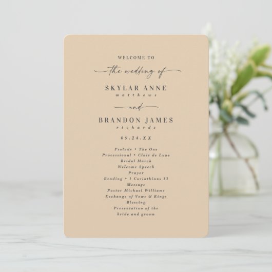Minimale Solid Dusty Yellow Wedding Zeremonie Programm (Stehend Vorderseite)