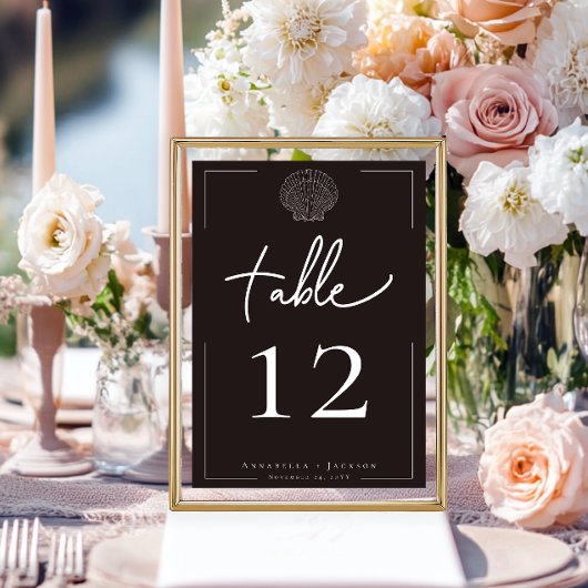 Minimale Typografie Black & White Seashell Wedding Tischnummer