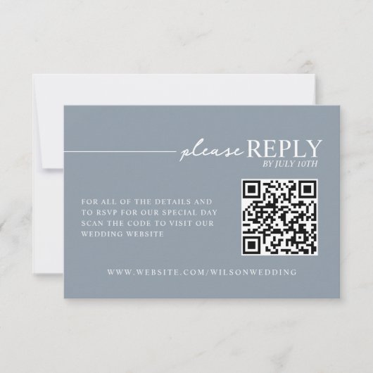Minimale Typografie Dusty Blue QR RSVP Karte (Vorderseite)