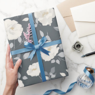 Minimale weiche graue Rosen weiße Blumengestaltung Geschenkpapier