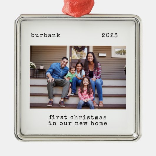 Minimale Weihnachten in unserem neuen Zuhause-Foto Ornament Aus Metall (Vorne)