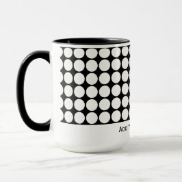 Minimale weiße Punkte auf massivem schwarzen Hinte Tasse