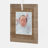 Minimaler Babyname & Geburtsstat Foto Woodgrain Ornament Aus Glas (Vorderseite links)