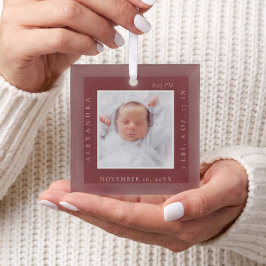 Minimaler Babyname und Geburtsstat Foto Red Keepak Ornament Aus Glas