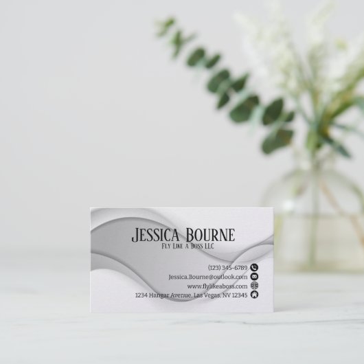 Minimaler Beruflicher QR-Code Weißsilber Visitenkarte (Stehend Vorderseite)