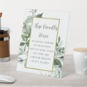 Minimaler Eukalyptus bei Zeichen für ein liebes Ge Sockelschild (In SItu)