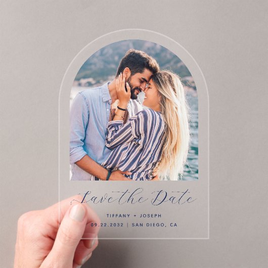 Minimaler Foto Navy Blue Script Arch Save the Date Acryleinladungen (Insitu (Handheld))