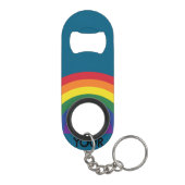 Minimaler Regenbogenbogen Moderne Farbige Aussage Mini Flaschenöffner (Rückseite)