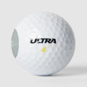 Minimaler Sage Green Script Monogram Name Golfball (Logo)