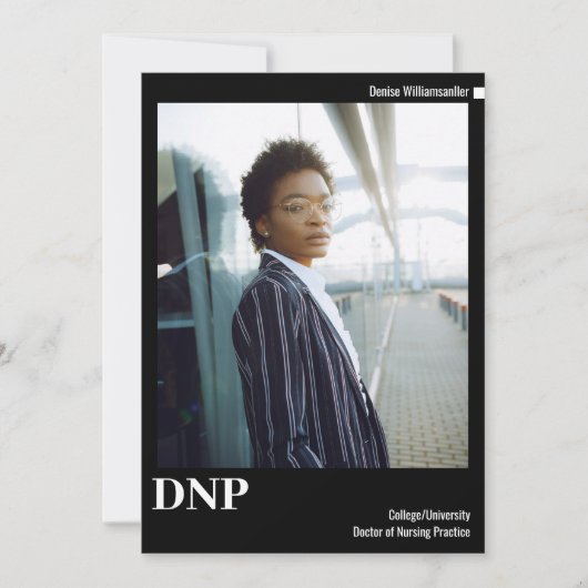 Minimaler Schwarz-weißer Foto DNP Abschluss Ankündigung (Vorderseite)