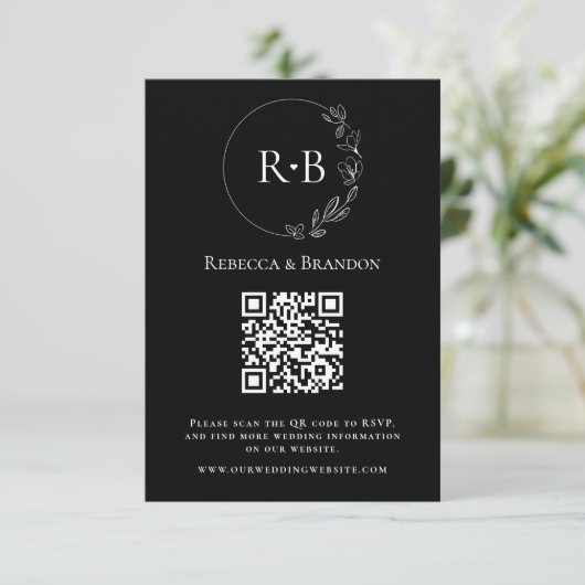 Minimaler Schwarz-weißer QR-Code für Monogramm Begleitkarte (Stehend Vorderseite)