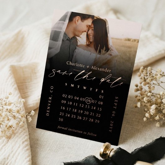 Minimaler schwarzer Fotokalender Hochzeit Termin v Folieneinladung