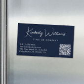 Minimaler Script QR Code Beruflich blau Magnetische Visitenkarte
