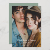 Minimaler Script Sage Green Foto QR Code Hochzeit Save The Date (Vorne/Hinten)