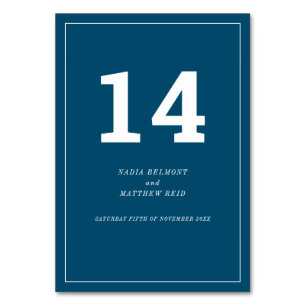 Minimaler weißer Text auf marineblauen Hochzeiten  Tischnummer