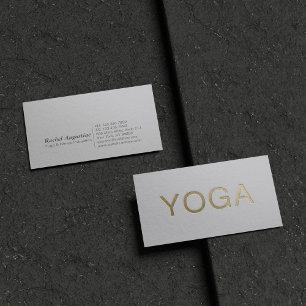 Minimaler White & Gold Embossed Text Yoga Instruct Visitenkarte
