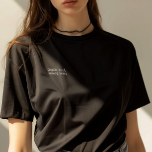 Minimaler Zitat "Digitales Soul, analoge Tränen" F T-Shirt