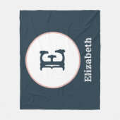 Minimales abstraktes kreatives Rosa-Blau-Rose Mono Fleecedecke (Vorderseite)