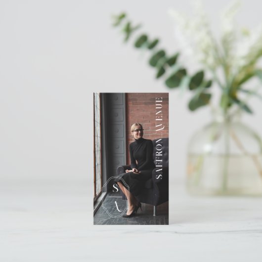 Minimales Elegantes benutzerdefiniertes Monogramm- Visitenkarte (Stehend Vorderseite)