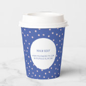 Minimales Firmenlogo für Blue & Pink Pappbecher (Rückseite)