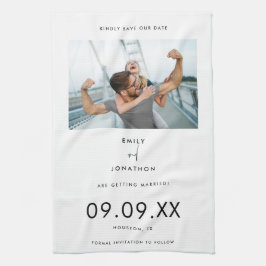 Minimales Foto Schwarze Typografie Save the Date w Geschirrtuch