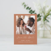 Minimales Foto Script Terracotta Save the Date Ankündigungspostkarte (Stehend Vorderseite)