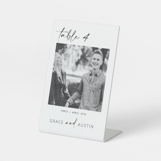 Minimales Foto Tischnummer Hochzeitshilfen Sockelschild (Vorderseite)