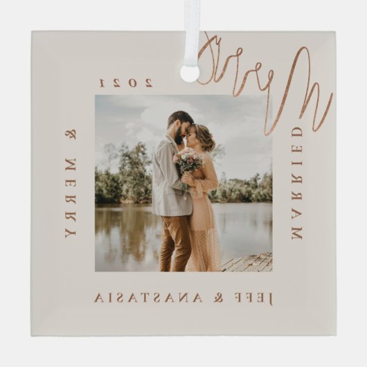 Minimales modernes Verheiratet- & Merry-Gold-Scrip Ornament Aus Glas (Rückseite)