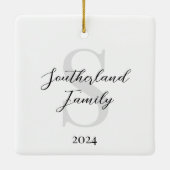 Minimales Multi-Foto Collage Familienname Monogram Keramikornament (Rückseite)