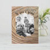 Minimales Rustikales Wood Holiday Weihnachten Foto Einladung (Stehend Vorderseite)