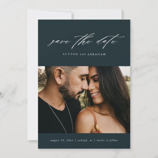 Minimales Script-Foto Save The Date (Vorderseite)