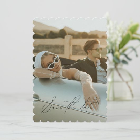 Minimales Script-Vollständiges Foto Save the Date Einladung (Stehend Vorderseite)