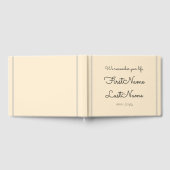 Minimales und Personalisiertes Beileid Gästebuch (Voll)