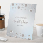 Minimales weißes Perlsilber-Brautparty Sockelschild (In Situ)