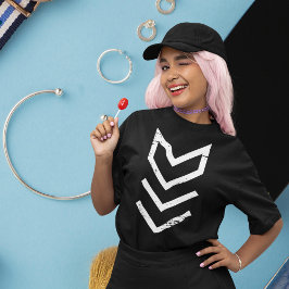 Minimales Zickzack Dreieck | Winking Smile - Pose T-Shirt