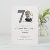 Minimalist 70th Year Birthday Invitation Einladung (Stehend Vorderseite)