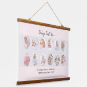 Minimalist Baby's First Year 12 Photo Collage Wandteppich Mit Holzrahmen (Gewinkelt)