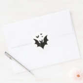 Minimalist Bat – Ink Brush Halloween Creature on Runder Aufkleber (Umschlag)