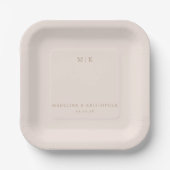 Minimalist Beige Monogramm Pappteller (Vorderseite)