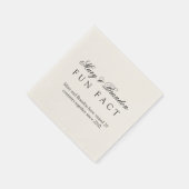 Minimalist Black and White Fun Fact Wedding Serviette (Ecke)