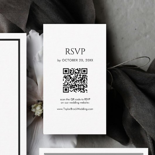 Minimalist Black and White Wedding RSVP QR Code Begleitkarte