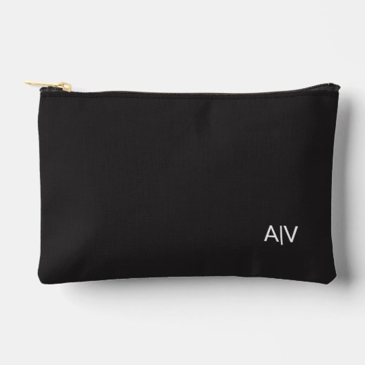 Minimalist Black Monogram Zubehörtasche (Vorderseite)